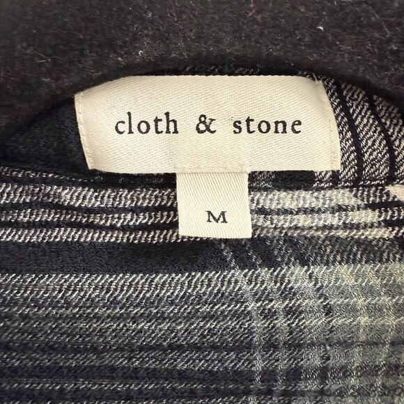 Anthropologie Cloth & stone Plaid Button Down shirt Size Medium - Picture 3 of 4